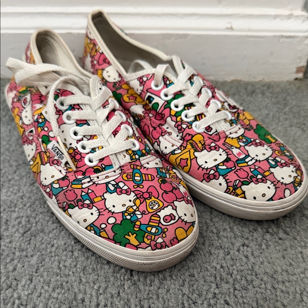 Vans Hello Kitty Patterned Sneakers - Pink and White